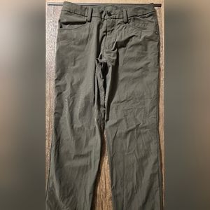 Lululemon ABC Skinny 5 Pocket Pant 32"x32" Warpstreme Obsidian